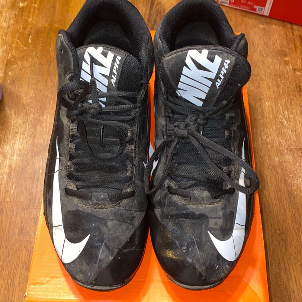 Nike Alpha Men’s Football Cletes